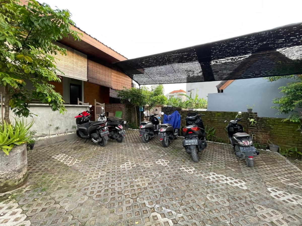 Belimbing Guest House Canggu Екстериор снимка